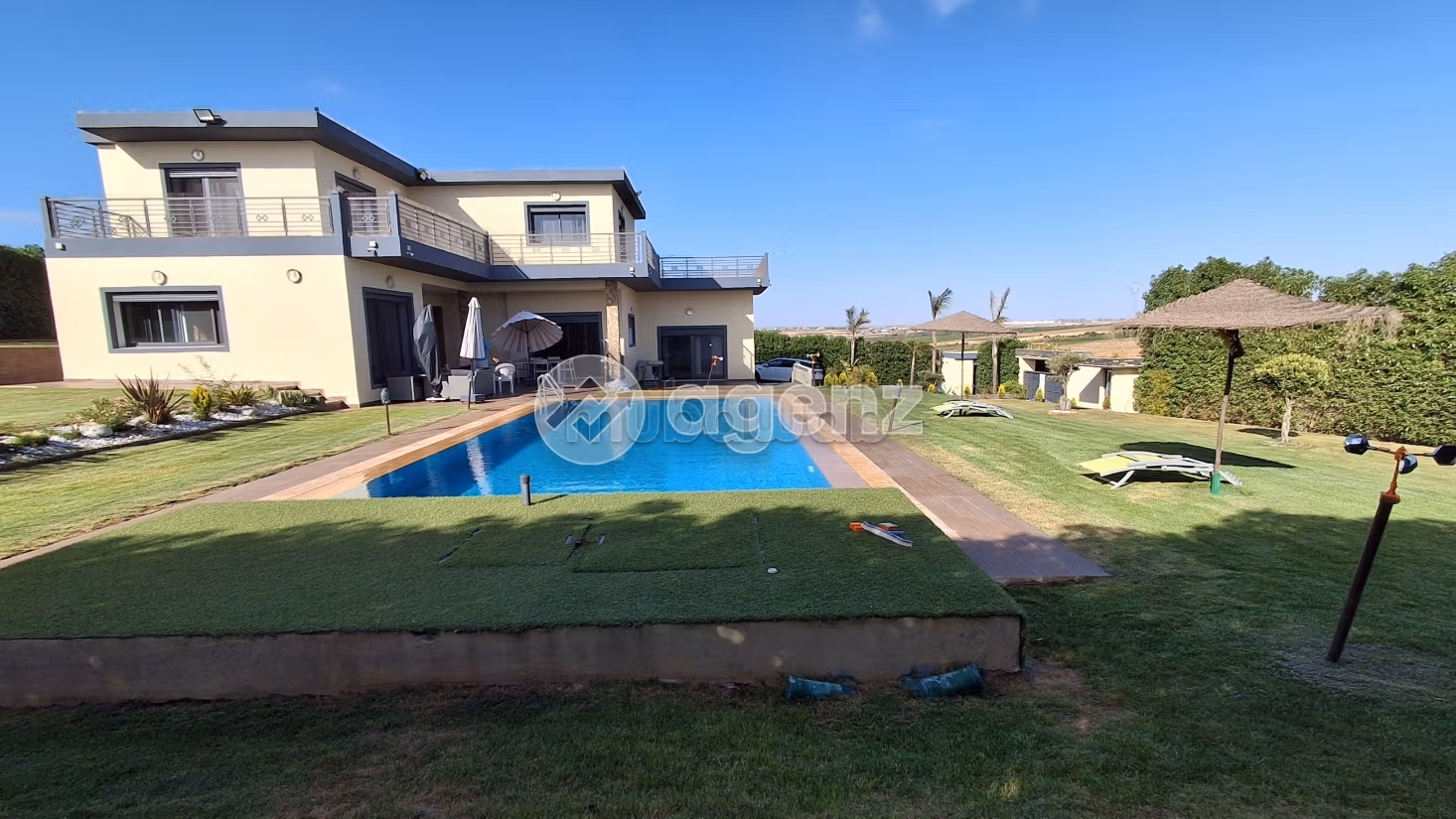 Villa for sale 1,060 m², 11 bedrooms Other El Jadida