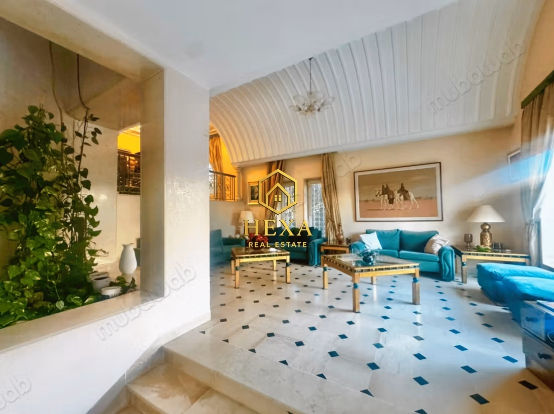 Villa S4 meublée avec piscine à La Marsa