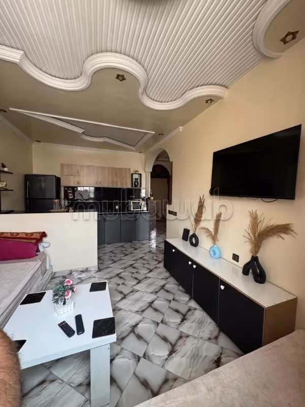 Property for rent in Hay Mohammadi. Area of 75 m². Well furnished