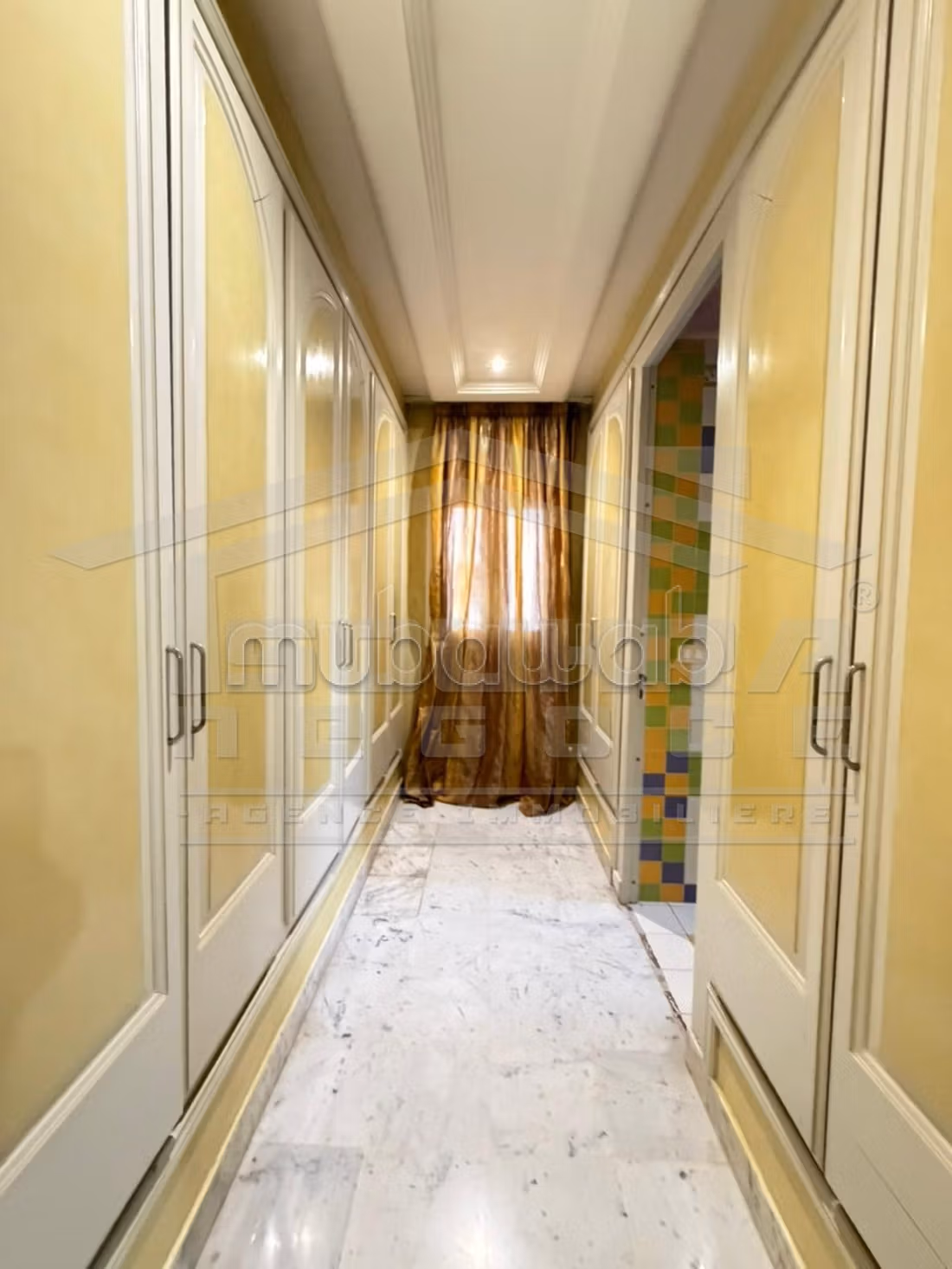 A vendre une superbe villa S5 à Borj Louzir