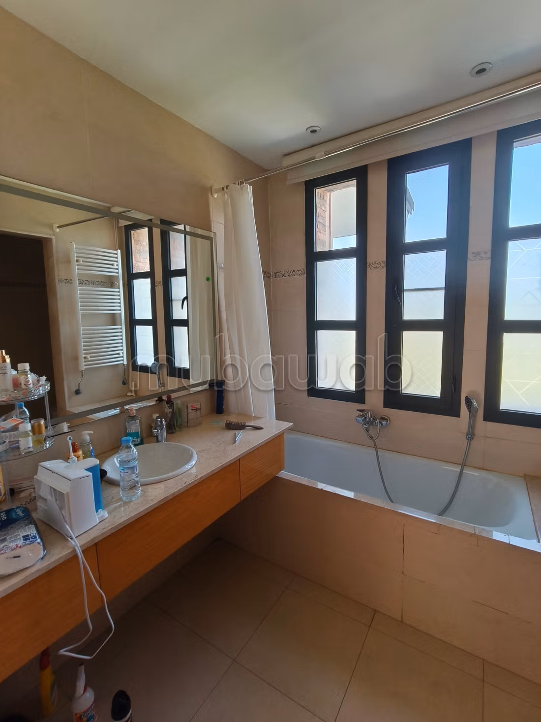 Villa with a view of the golf course in the green city for rent