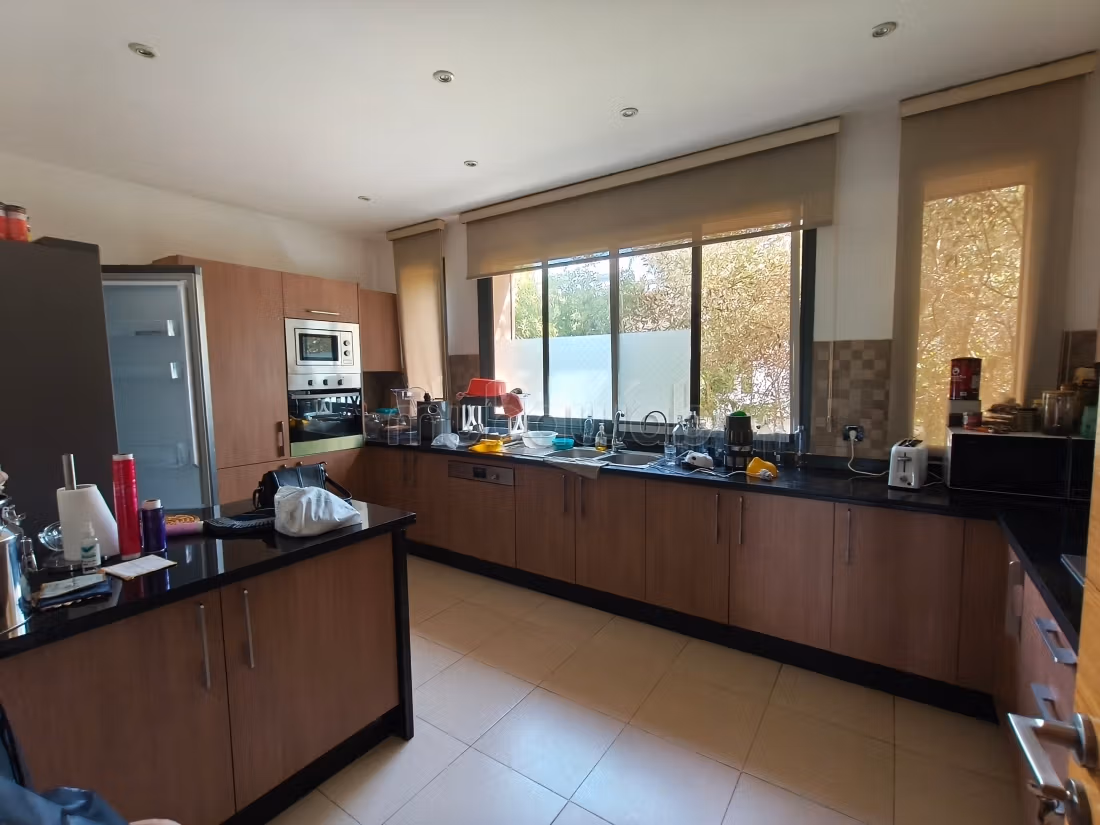 Villa with a view of the golf course in the green city for rent