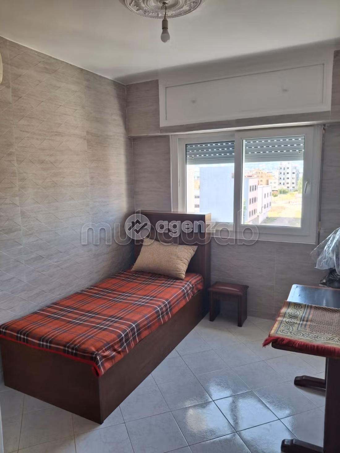 Apartamento en venta 115 m², 3 dormitorios Azib Haj Kaddour Tánger