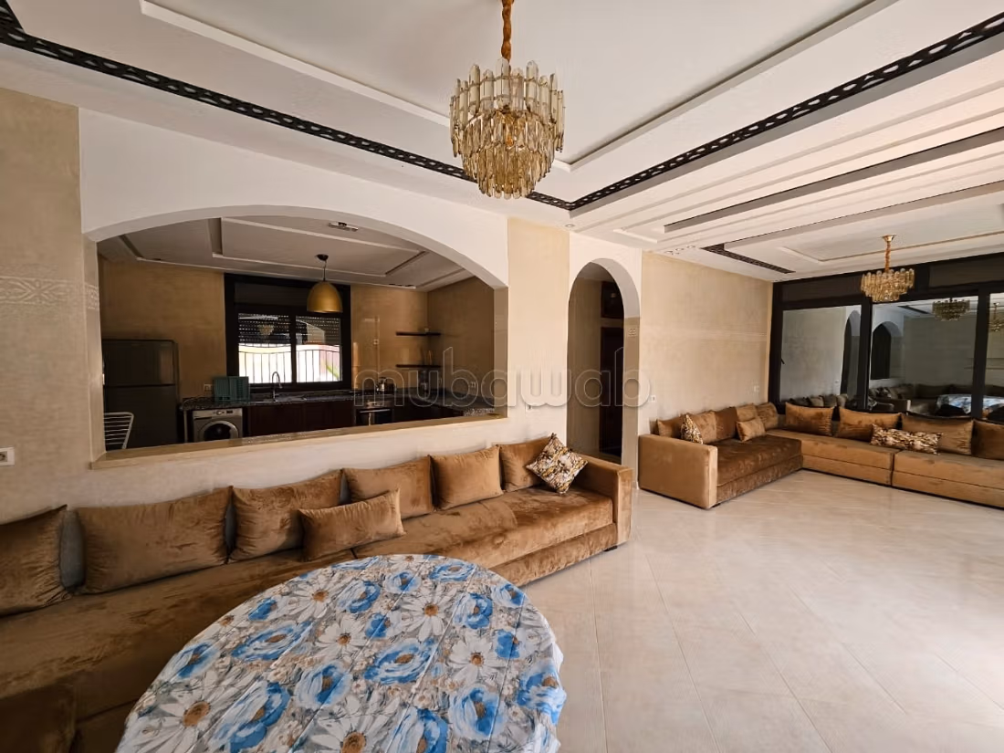 Somptueuse villa à vendre à Mirleft. 
Surface de 185 m². 
Bien meublé
