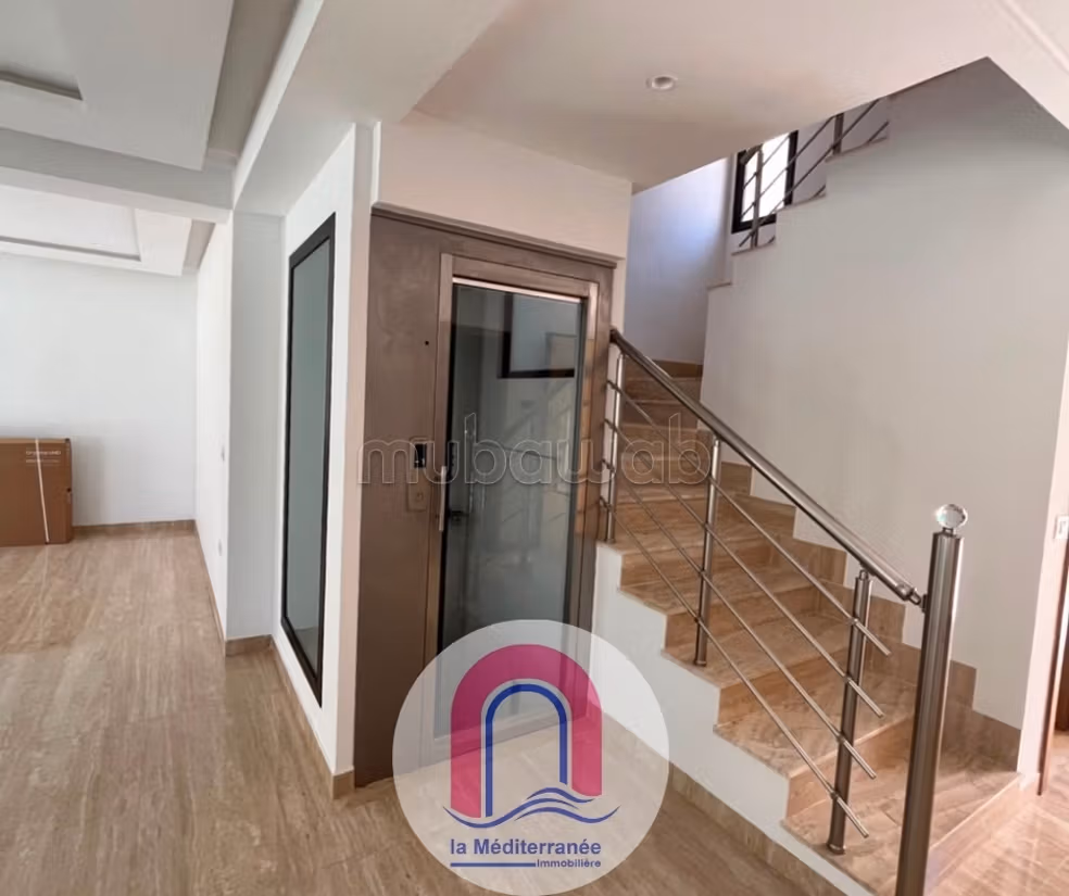 In vendita Triplex S4 con piscina a Gammarth