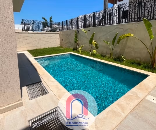 À vendre Triplex S4 avec piscine à Gammarth
