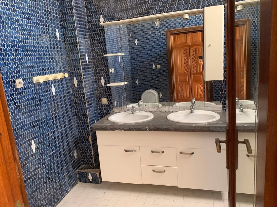 Villa de 370 m2 en venta en Hamria Meknes
