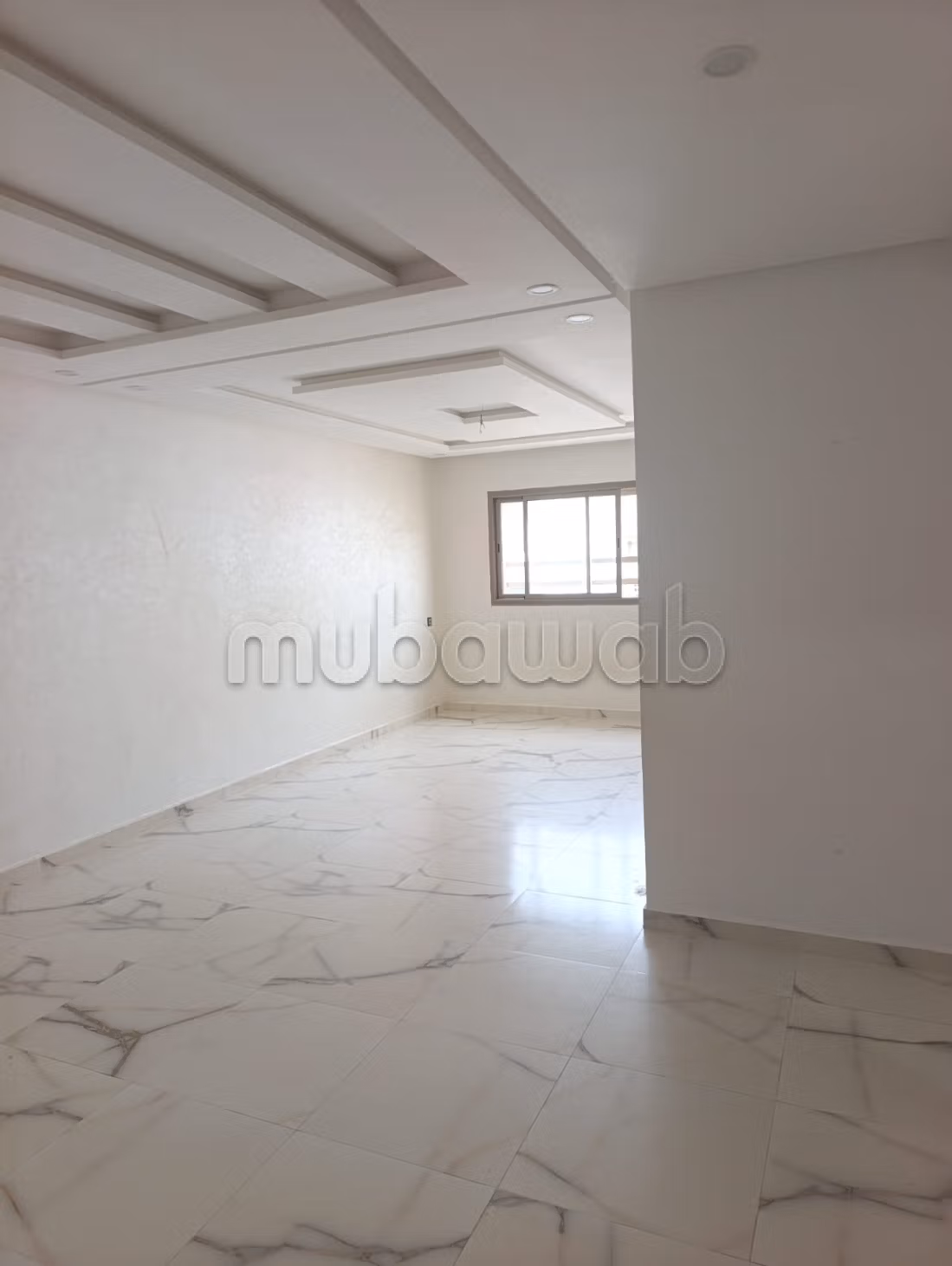 Affitto di un appartamento a Wifak. Superficie di 105 m². Terrazza e ascensore