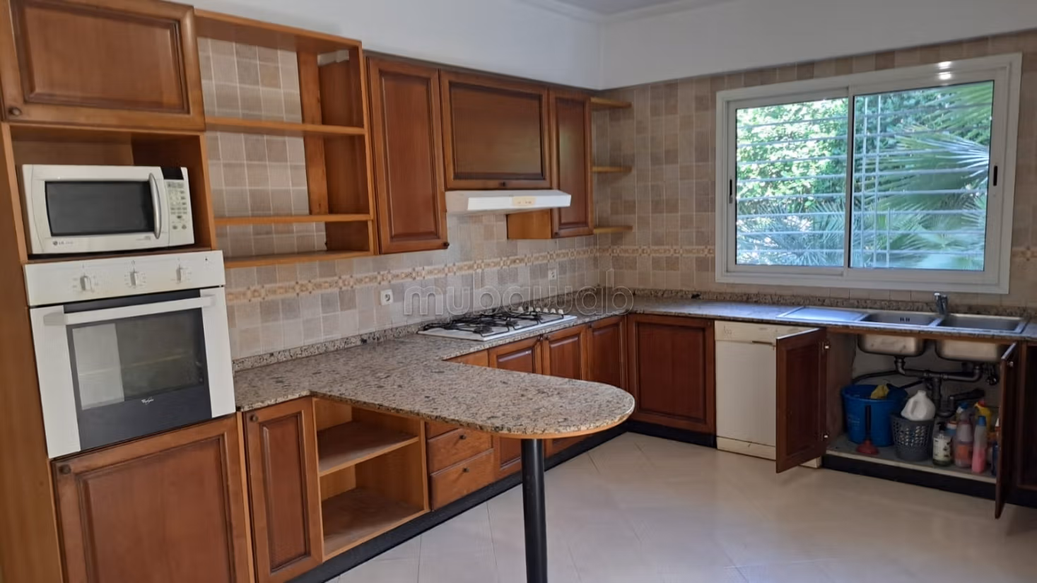 Te koop villa 500m2 Sluitresidentie Aindiab