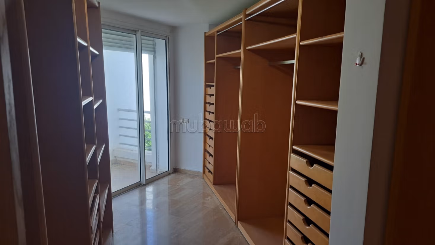 Te koop villa 500m2 Sluitresidentie Aindiab