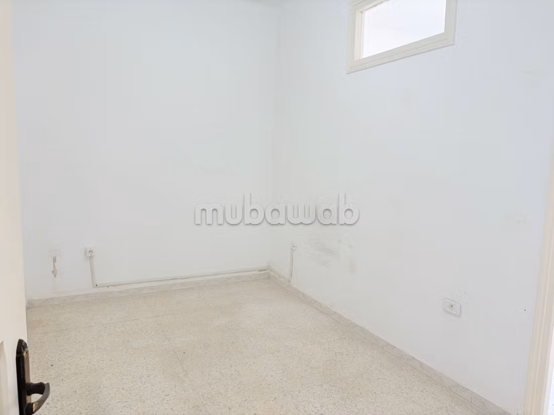 Ufficio in affitto 70 m² a Ben Arous