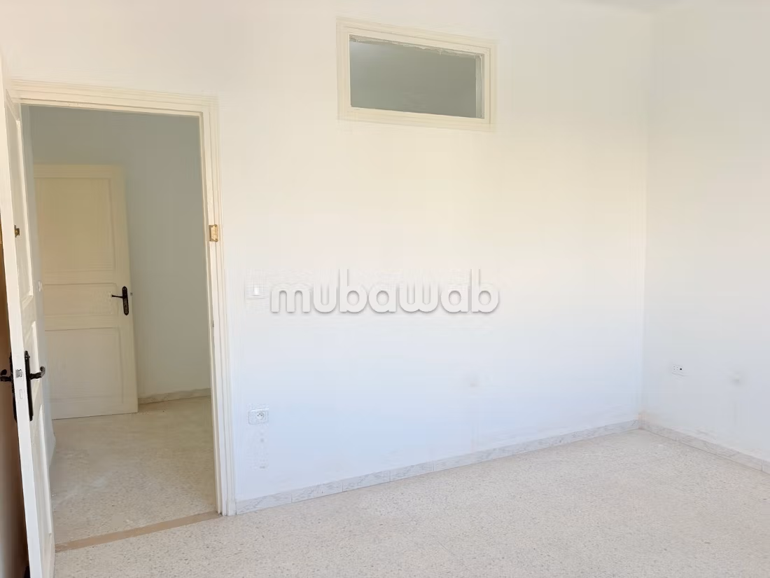 Ufficio in affitto 70 m² a Ben Arous