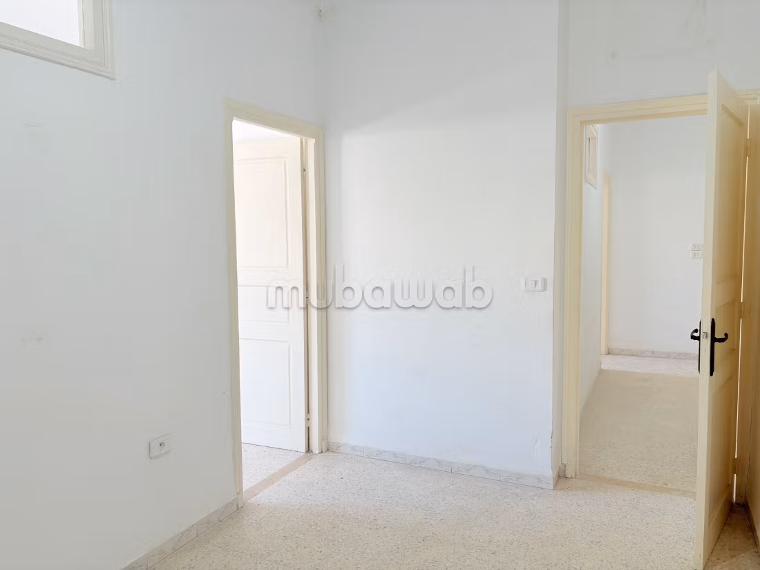 Ufficio in affitto 70 m² a Ben Arous