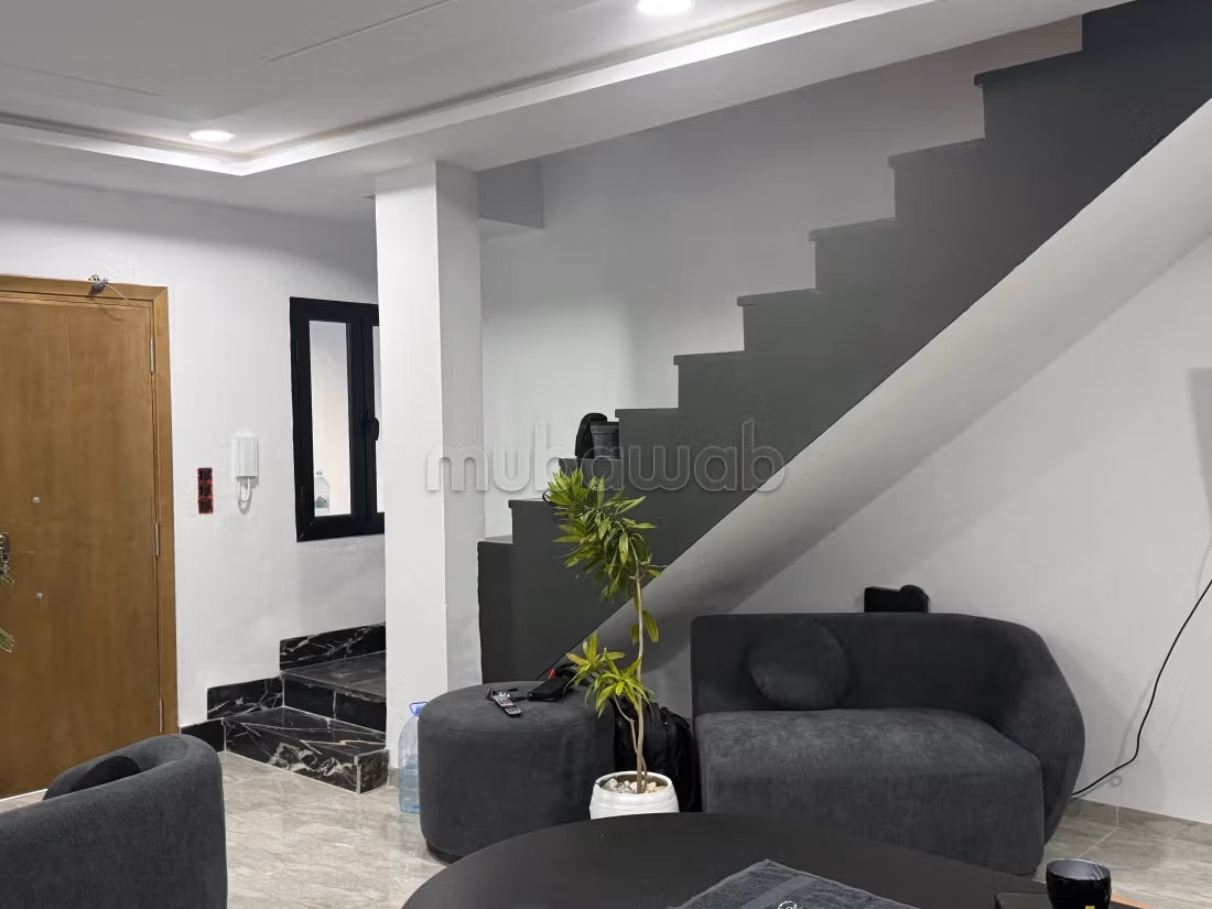 Maison de haute qualité à vendre à Hammamet Nord. Surface totale de 135 m². Bien meublée