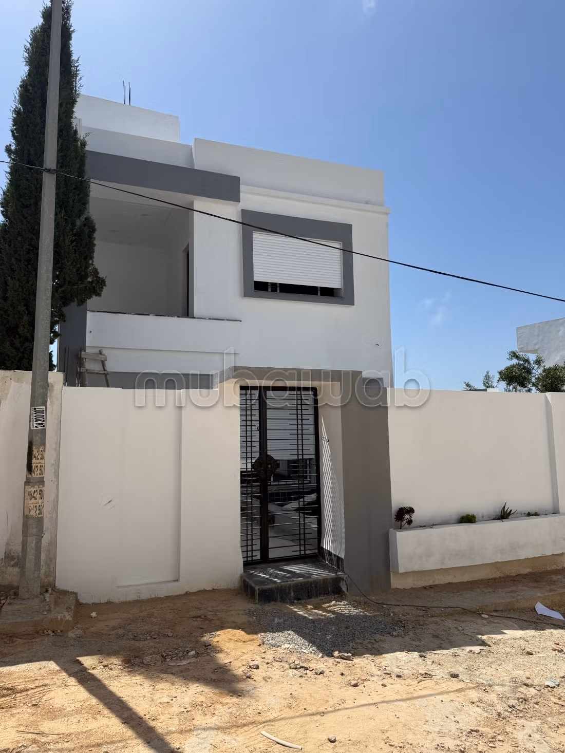 Maison de haute qualité à vendre à Hammamet Nord. Surface totale de 135 m². Bien meublée
