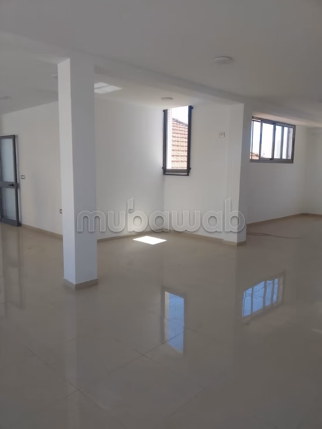 Spazio professionale di 90 m² in affitto a BEN AROUS