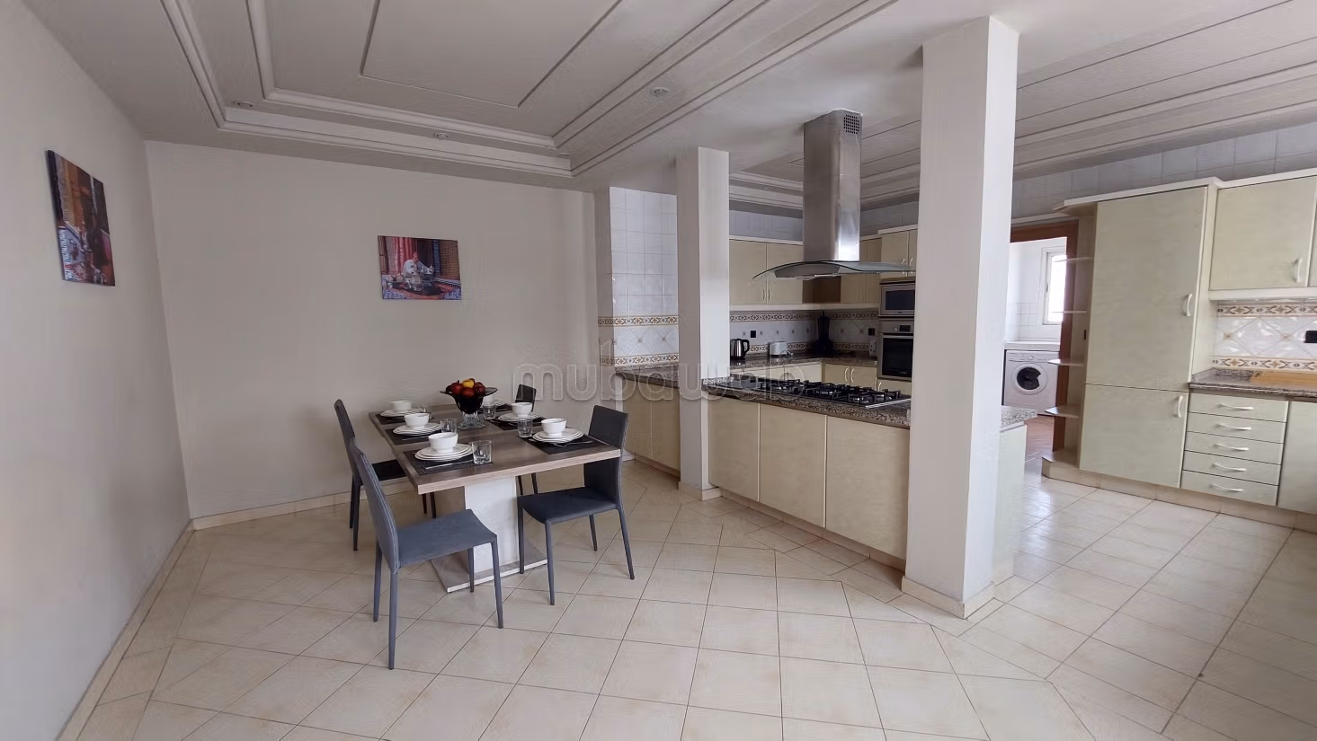 Appartamento di alta classe di 240m² all'ultimo piano senza affacci