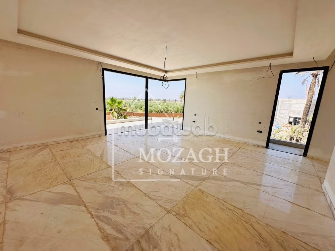 Villa ultralusso moderna con due piscine private