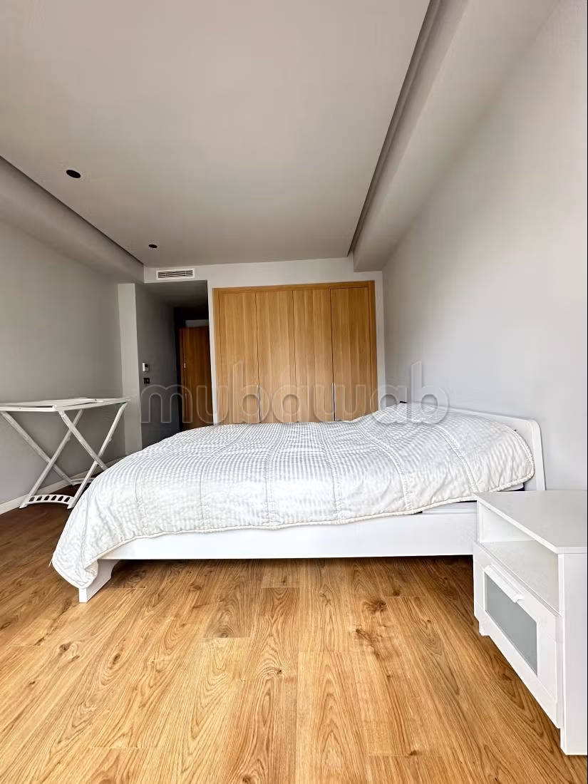 Très bel appartement en face twin center — 4