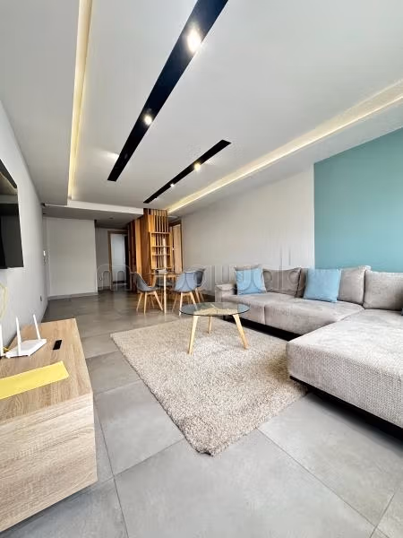 Très bel appartement en face twin center