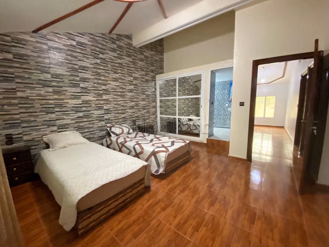 Villa style auberge titré