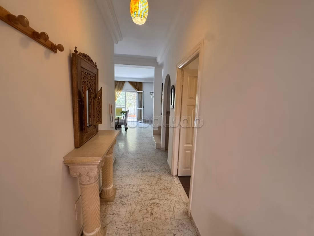 A louer un duplex indépendent s3 meublé à La Marsa