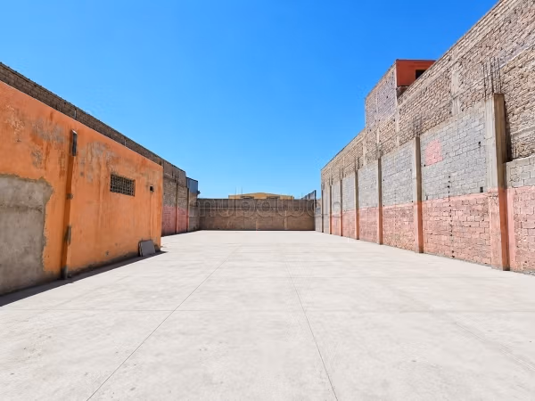 Commercieel hangar van 1000m² Sidi Ghanem