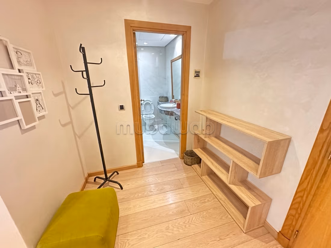 Bellissimo studio arredato in affitto a Borgogna