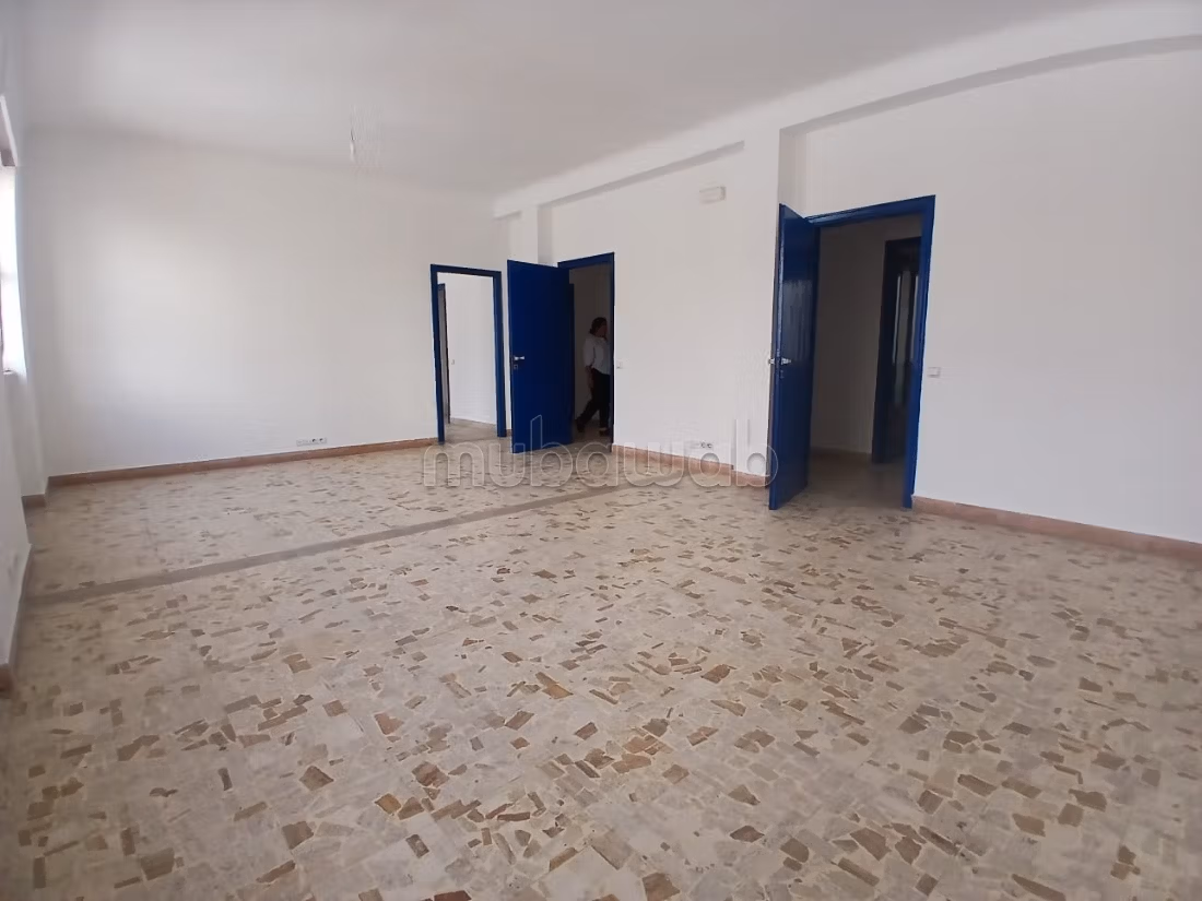 Bureau Vide A Louer Centre Ville 
Tanger