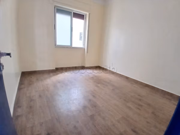 Leeg Kantoor Te Huur in het Centrum van Tanger
