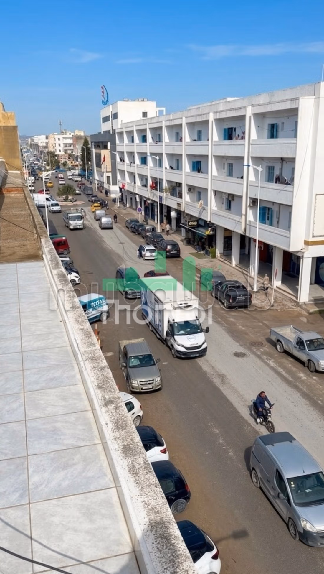 Edificio R3 su un'avenuta principale