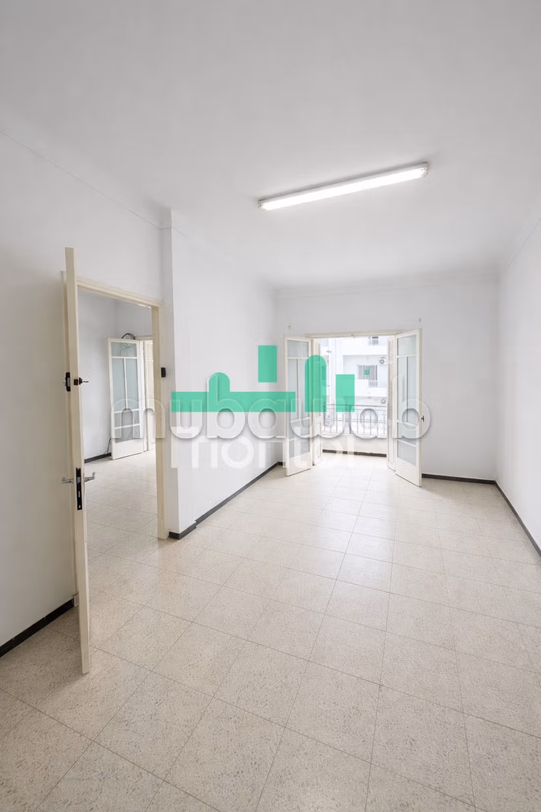 Edificio R3 su un'avenuta principale