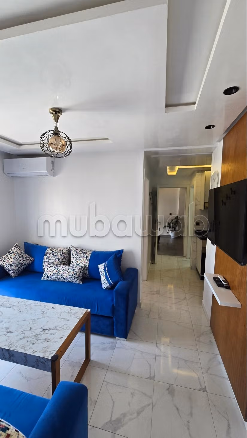 Bel appartement en location à M'Diq. 
Surface de 75 m². 
Meublé