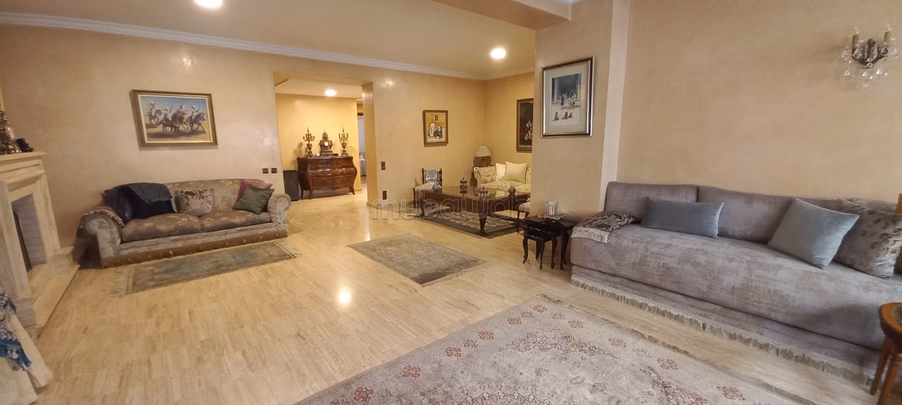 Appartement à vendre à Gauthier. 4 chambres agréables. Service de concierge, cheminée — 4