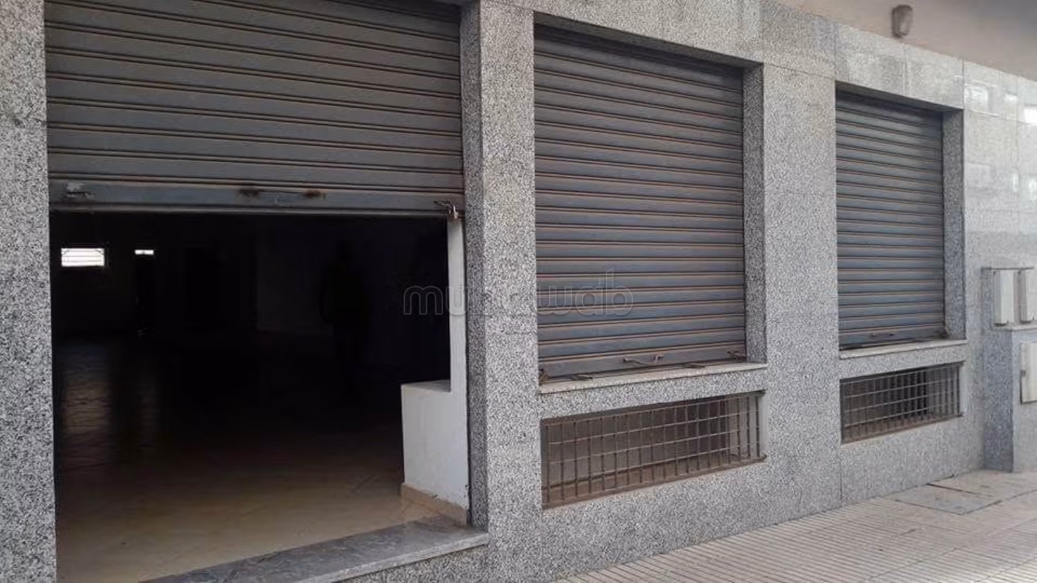 Offices and shops for sale in New Salé. Total area 149 m²