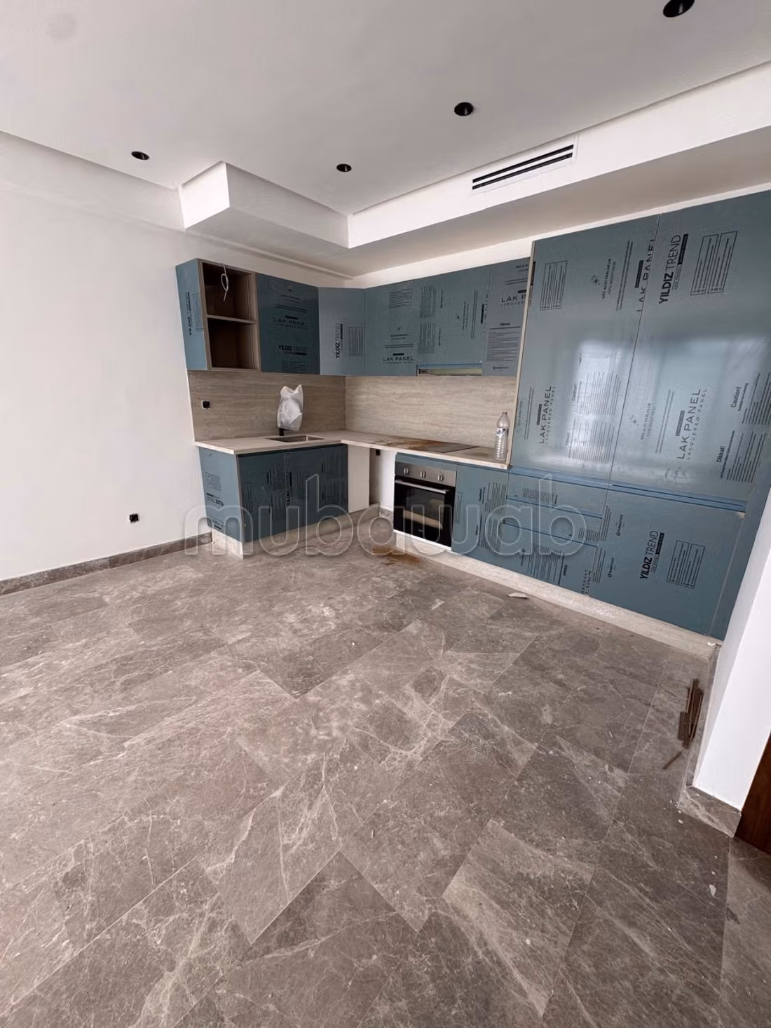 Vend appartement à Maârif. 1 Pièce. Salon typique marocain... - Widok 5