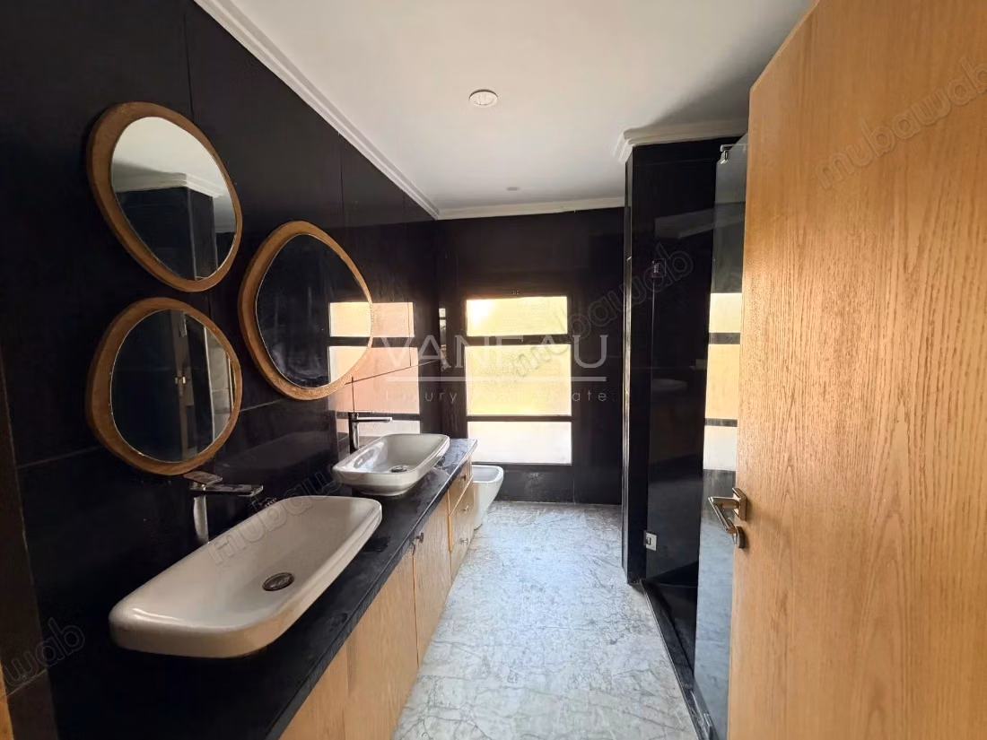 Villa 4 chambres avec piscine – Proche aéroport et centre ville