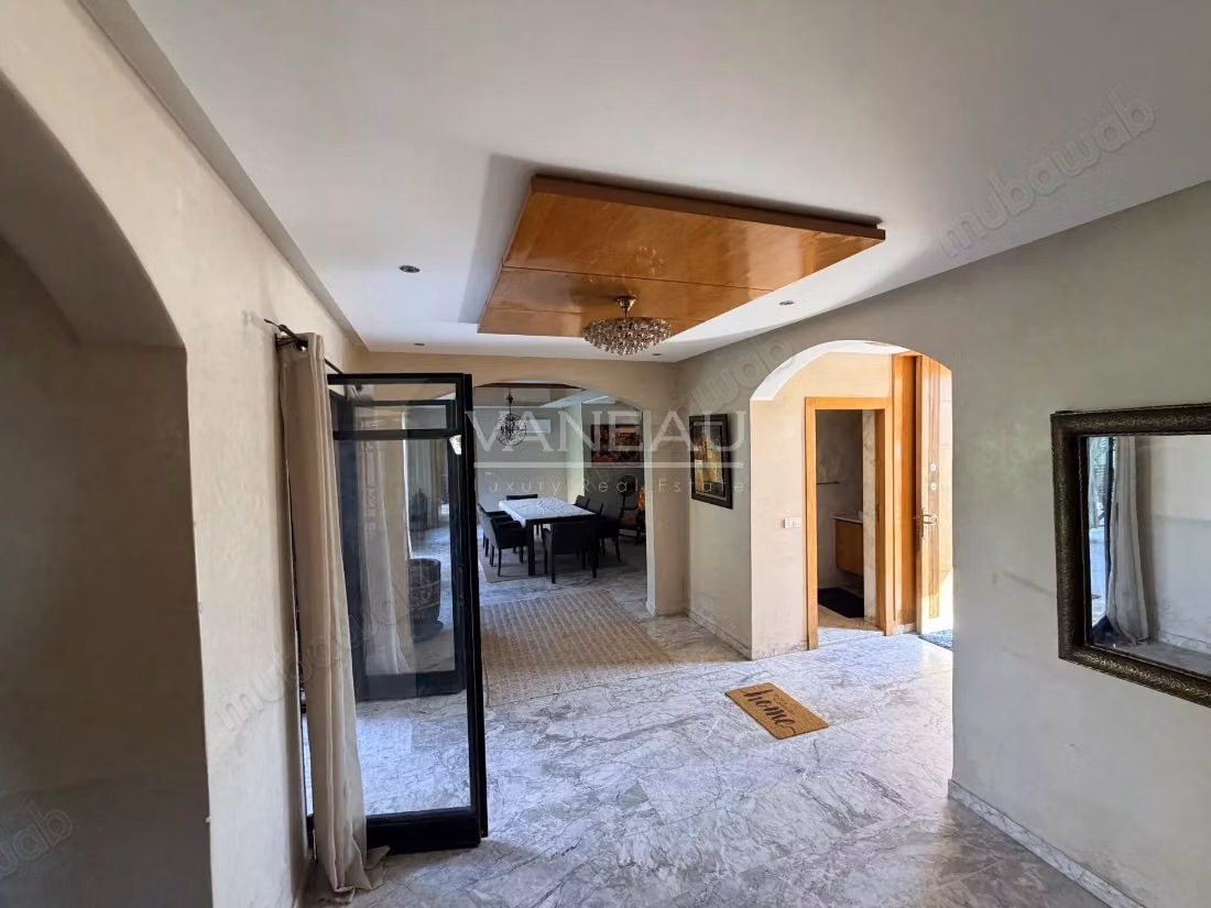 Villa 4 chambres avec piscine – Proche aéroport et centre ville