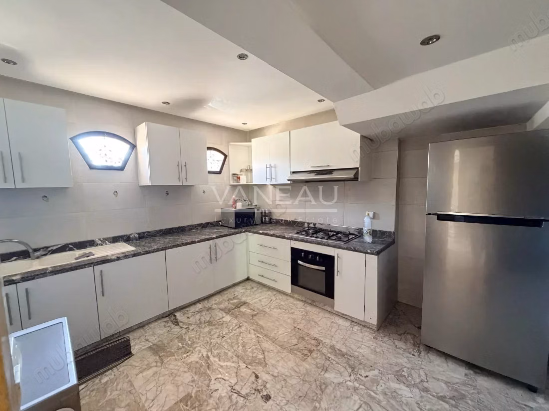 Villa 4 chambres avec piscine – Proche aéroport et centre ville