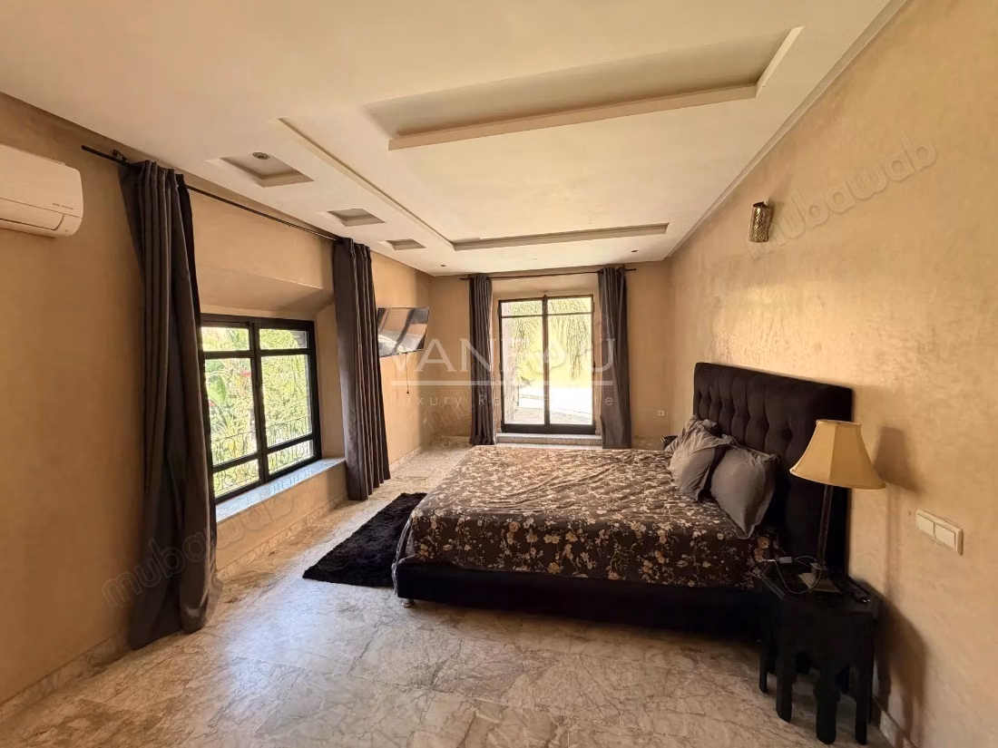 Villa 4 chambres avec piscine – Proche aéroport et centre ville