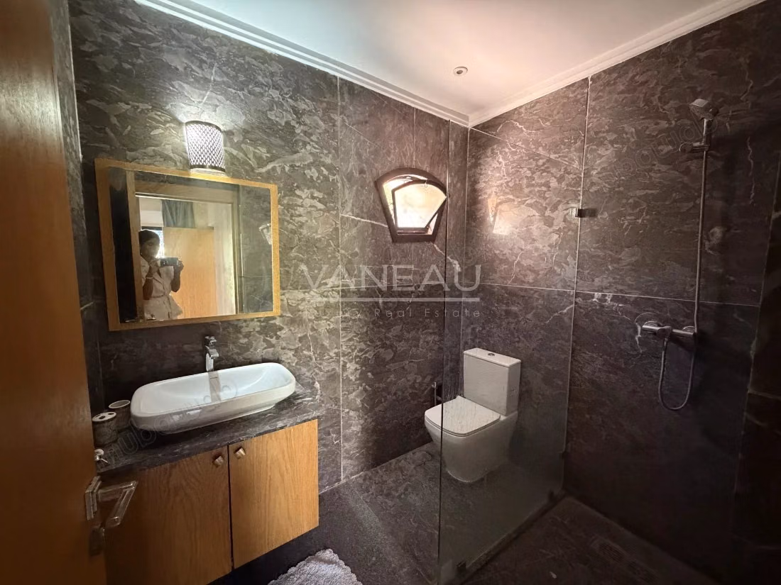 Villa 4 chambres avec piscine – Proche aéroport et centre ville