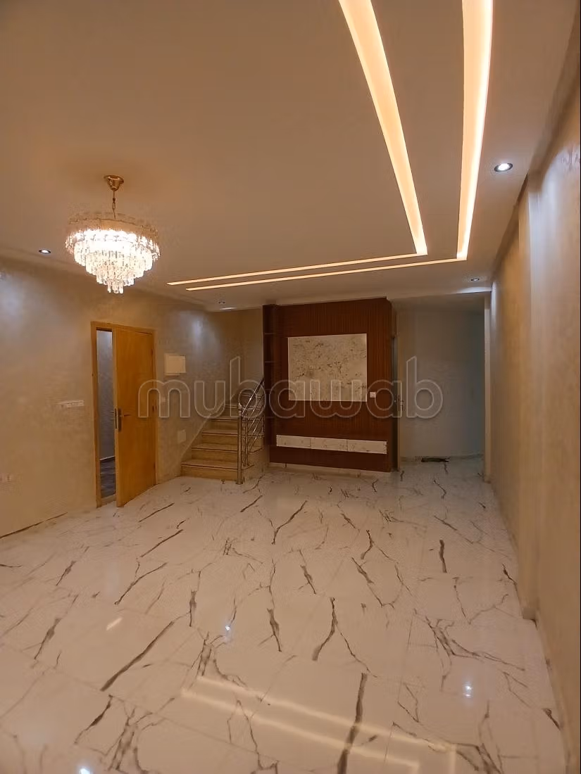 Duplex au rez-de-chaussée et au premier étage