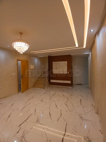 Duplex au rez-de-chaussée et au premier étage