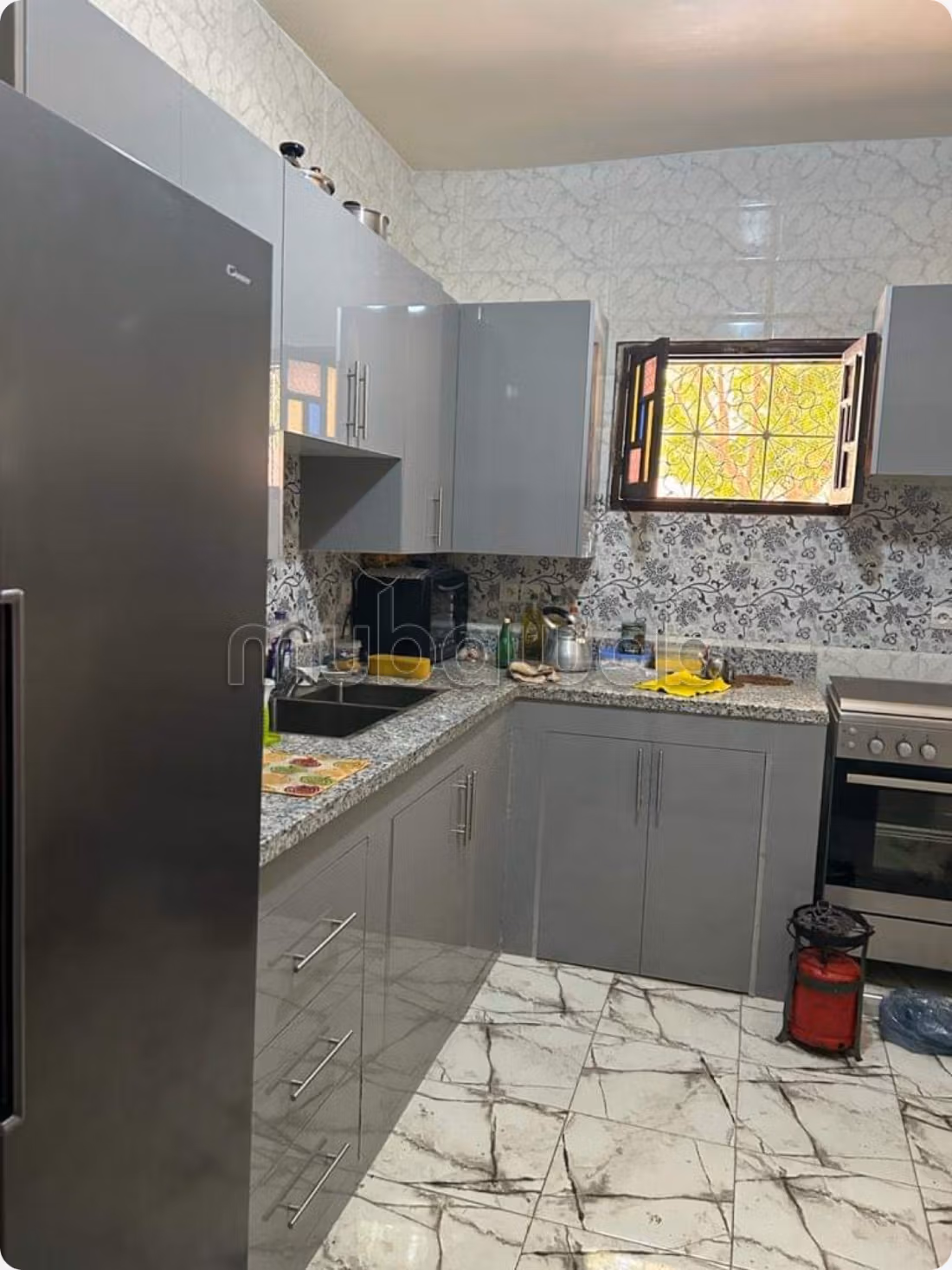 Vente d'un superbe riad à Massira 2.
Surface totale 128 m² avec garage