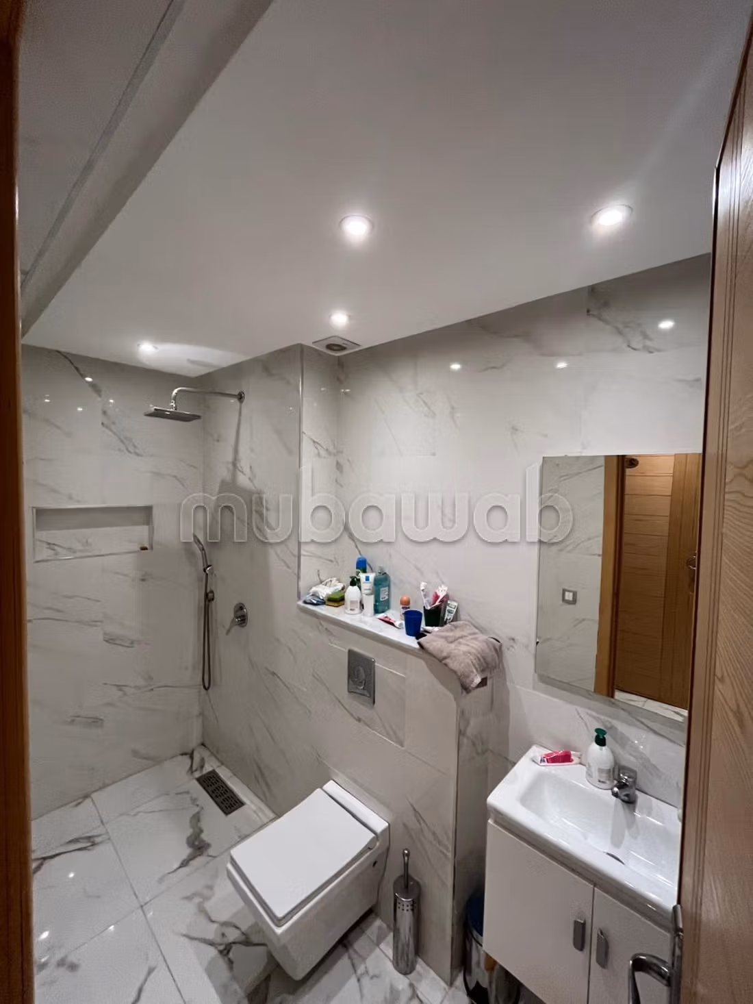 Appartement de trois façades deux chambres à victor Hugo — 5
