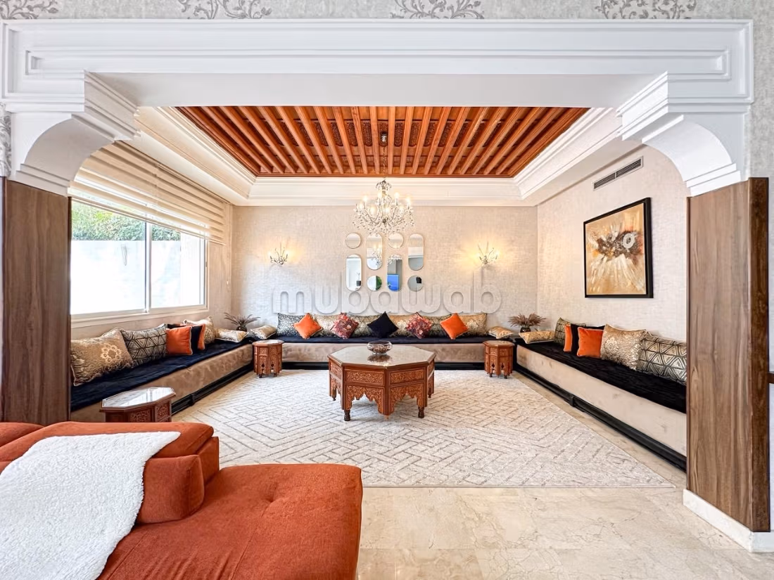 Luxury villas for rent in Malabata. 4 comfortable rooms. Concierge and pool