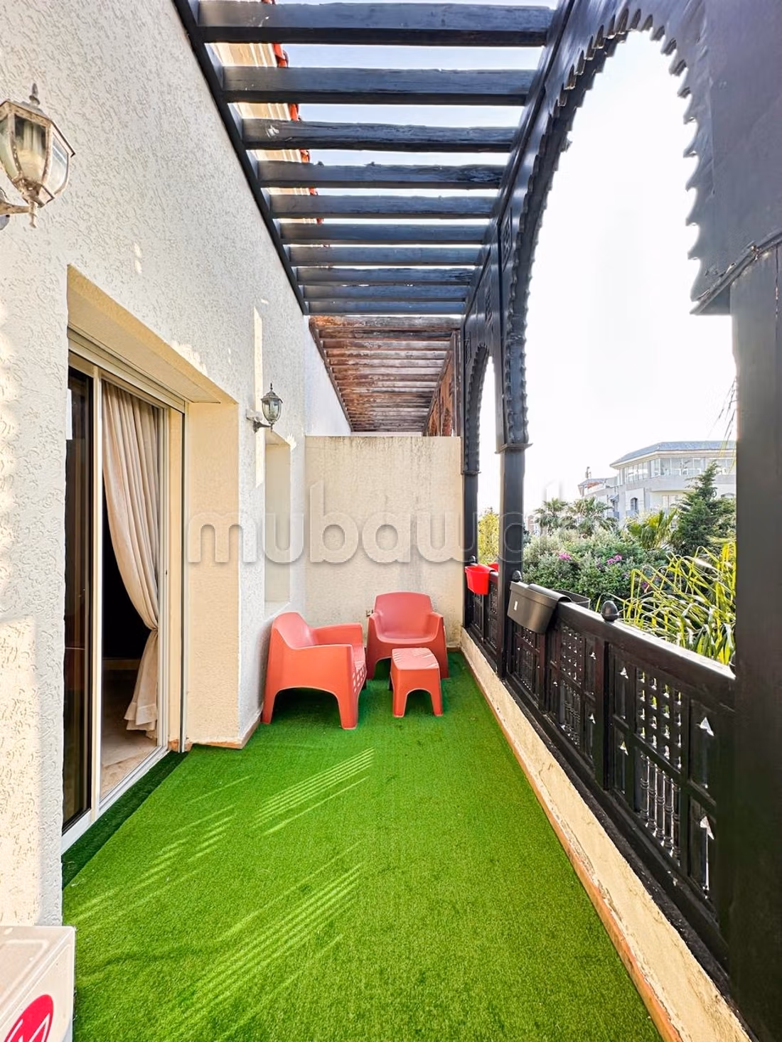 Luxury villas for rent in Malabata. 4 comfortable rooms. Concierge and pool