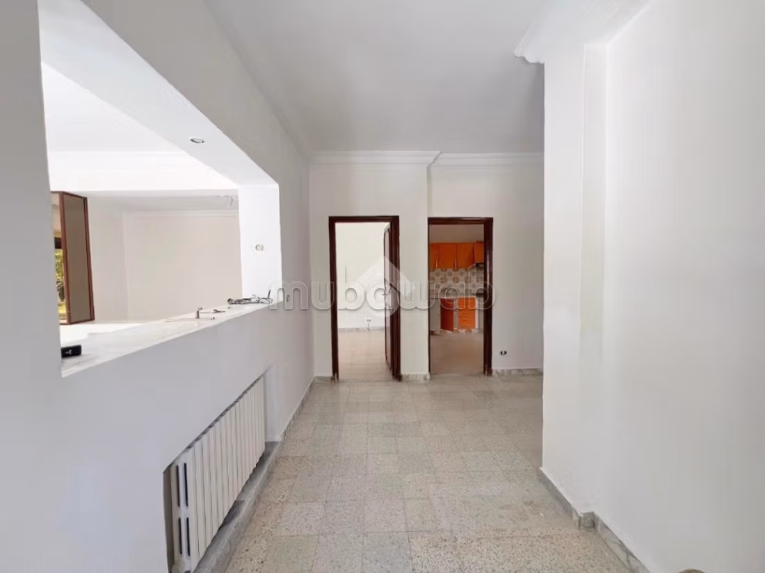 Piano di villa in affitto