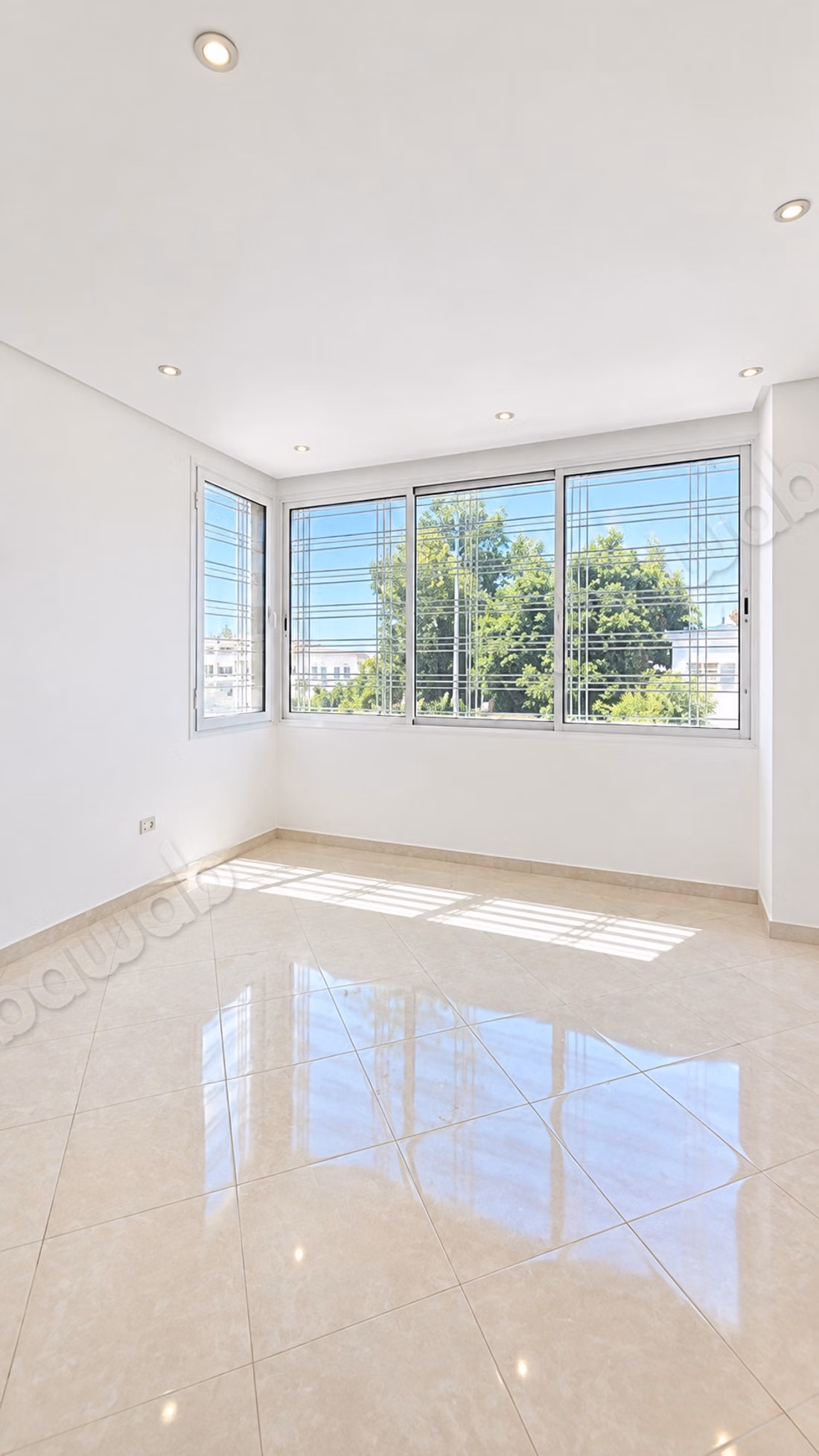 Villa vide 4 chambres à louer – Hay Riad – Rabat