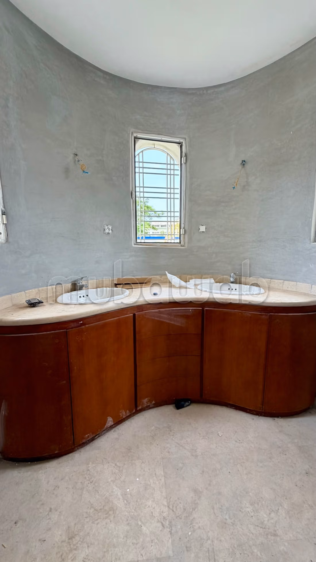 Meravigliosa villa in affitto a Riyad. 4 camere da letto. Ammobiliato